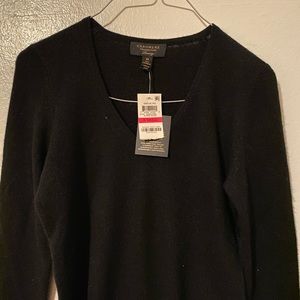 Charter Club
Crew-Neck Cashmere Sweater